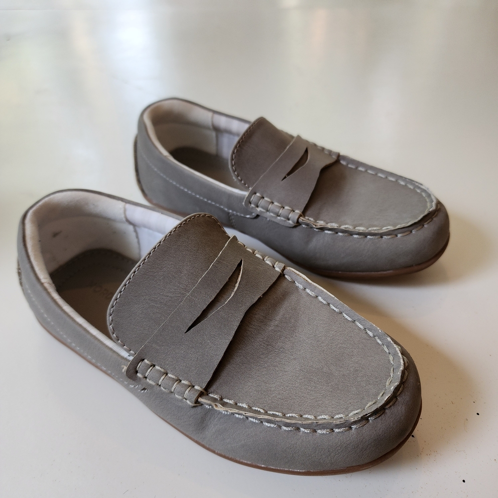 Nordstrom Gray Kids Loafers Size 13